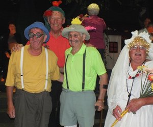 Kerkhorlosie baat by Sneeuwitjie